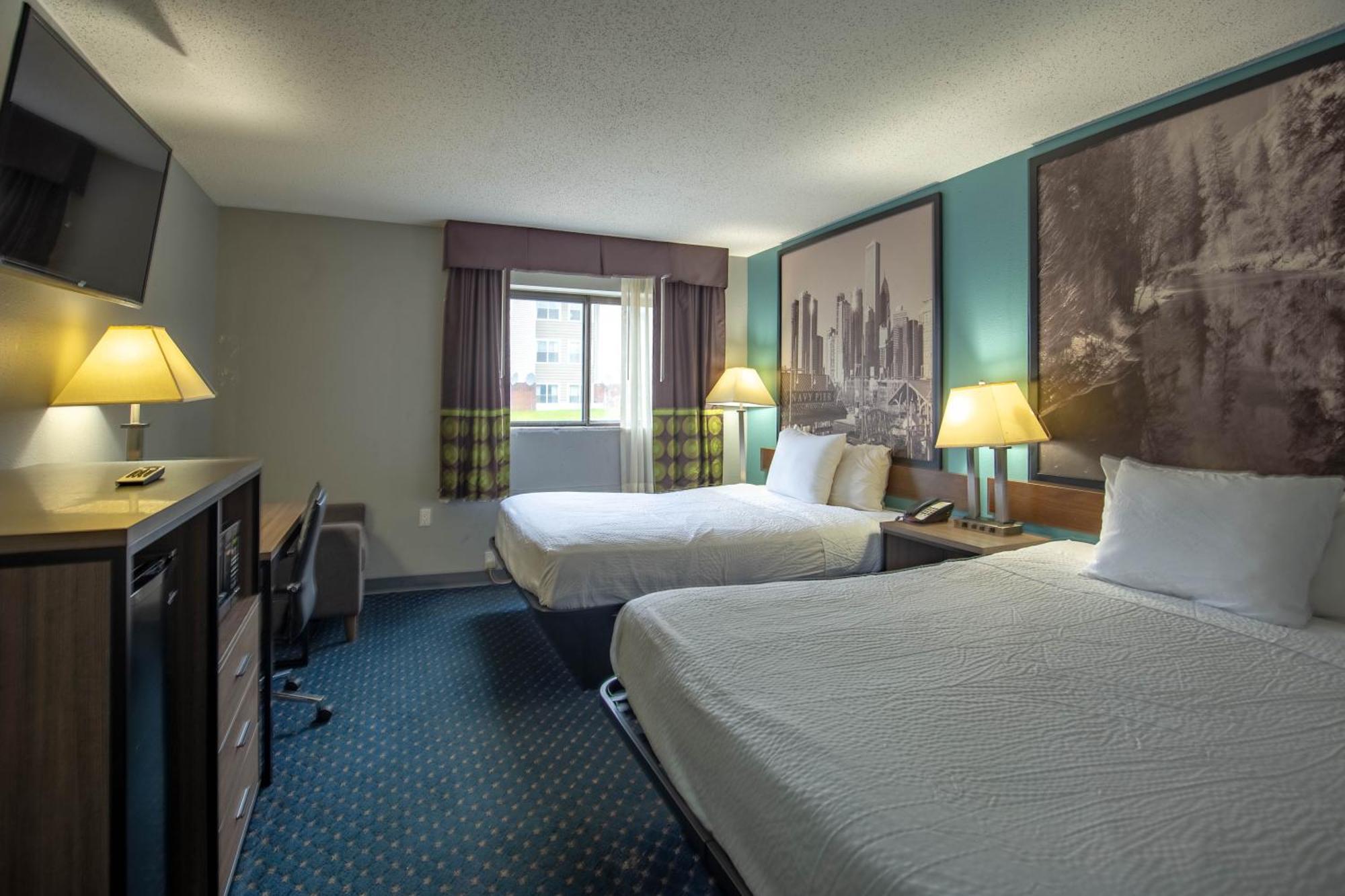 Super 8 By Wyndham Rockford I-90 Casino District Hotel Kültér fotó