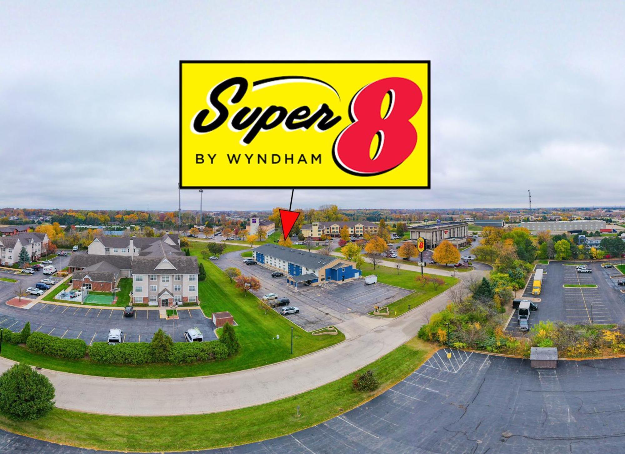 Super 8 By Wyndham Rockford I-90 Casino District Hotel Kültér fotó